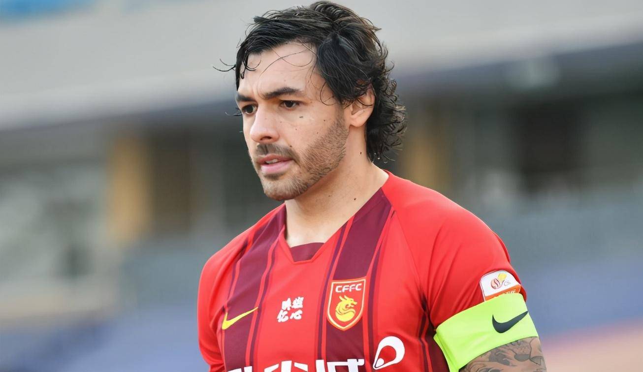 尤文图斯训练开放日，关键时刻内部沟通引欢呼，亚冠在即，数据趋势出现新变化的简单介绍