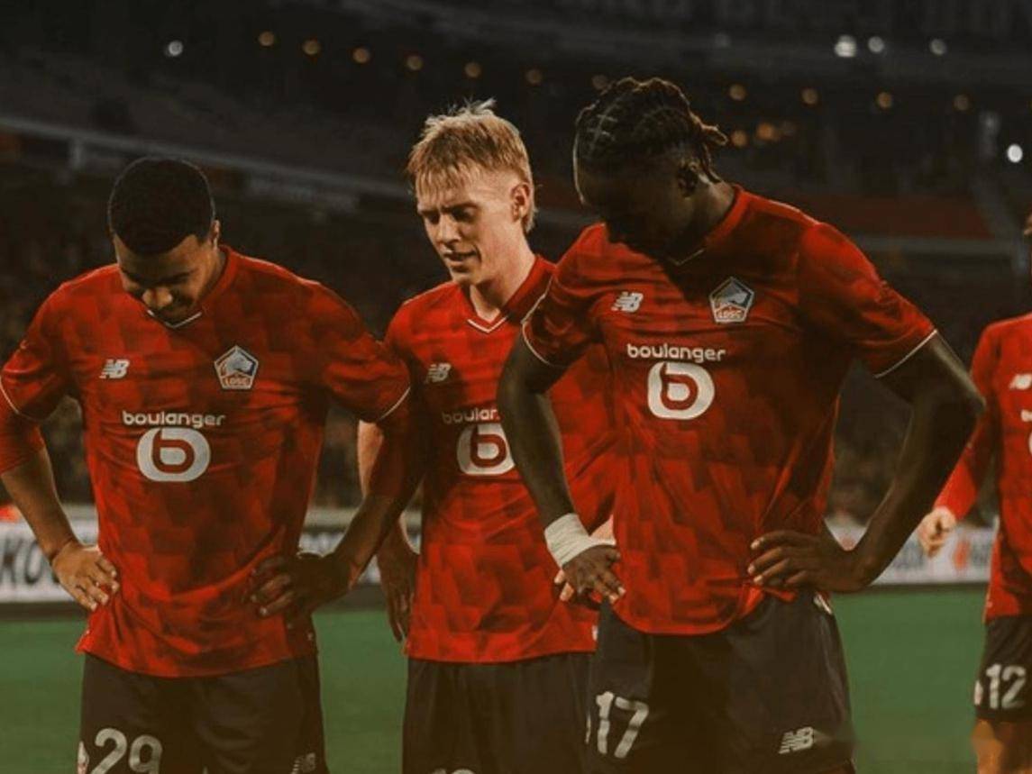 开云-爱游戏-里尔迎欧联关键赛，冲刺阶段战术微调，气氛紧张，身体对抗强度拉满(欧联阿贾克斯vs里尔直播)