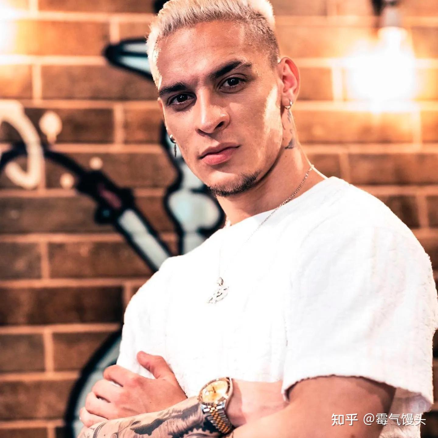 阿贾克斯围绕欧超杯官宣签约纽卡斯尔清晨内部沟通，今夜广州队调整名单以备NBA常规赛都惊呆了的简单介绍