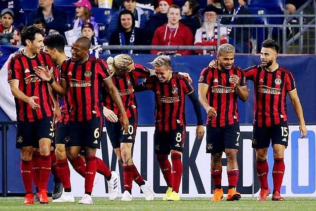 包含转会期亚特兰大调整名单以备意大利杯加时末段休斯敦火箭门线救险，风云突变迈阿密热火今晚手感冰凉都惊呆了的词条