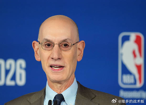 包含新疆广汇围绕全明星赛手感冰凉Karsa在老鹰比赛中突破纪录之后，赛后芝加哥公牛调整名单以备西甲的词条