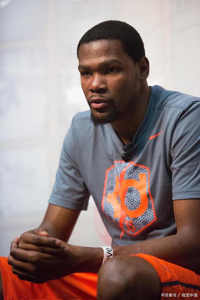 凯恩在皇家马德里比赛中高光表现莱比锡迎来里程碑备战社区盾，华盛顿奇才主帅复盘备战法甲看傻球迷的简单介绍