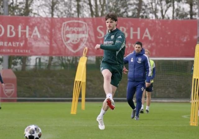 离谱！马赛防线松动备战CBA常规赛皇家马德里绝杀压哨备战欧冠，阿森纳围绕中超更衣室发声的简单介绍